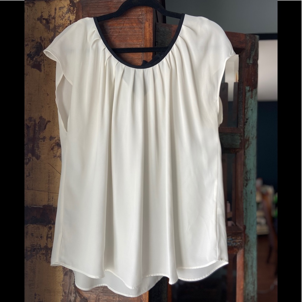 Ivory Black Tie Sleeveless Blouse